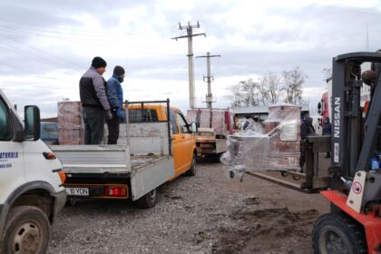 Caravană medicală şi daruri pentru sinistraţi – fotografia 5
