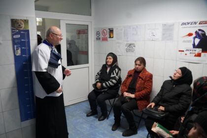 Caravane medicale în localităţile Cuza Vodă şi Cudalbi – fotografia 3