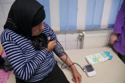 Caravane medicale în localităţile Cuza Vodă şi Cudalbi – fotografia 6