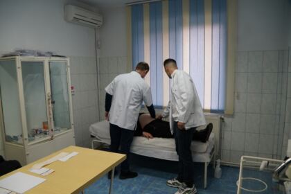 Caravane medicale în localităţile Cuza Vodă şi Cudalbi – fotografia 12