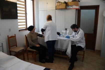 Caravane medicale în localităţile Cuza Vodă şi Cudalbi – fotografia 28