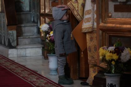 Slujire arhierească şi caravane medicale în Arhiepiscopia Dunării de Jos – fotografia 17