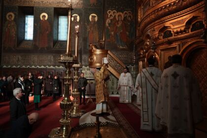 Slujire arhierească şi caravane medicale în Arhiepiscopia Dunării de Jos – fotografia 19