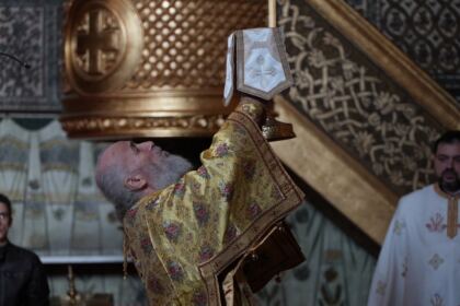 Slujire arhierească şi caravane medicale în Arhiepiscopia Dunării de Jos – fotografia 20