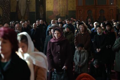 Slujire arhierească şi caravane medicale în Arhiepiscopia Dunării de Jos – fotografia 24