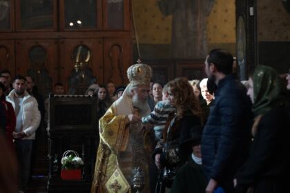 Slujire arhierească şi caravane medicale în Arhiepiscopia Dunării de Jos – fotografia 27