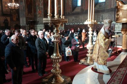 Slujire arhierească şi caravane medicale în Arhiepiscopia Dunării de Jos – fotografia 28