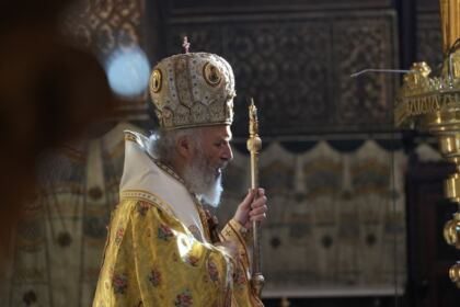 Slujire arhierească şi caravane medicale în Arhiepiscopia Dunării de Jos – fotografia 38