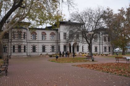 Vernisajul expoziției „Inscripții creștine în emisiuni monetare (sec. IV – XXI)“ – fotografia 1
