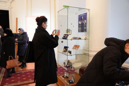 Vernisajul expoziției „Inscripții creștine în emisiuni monetare (sec. IV – XXI)“ – fotografia 8