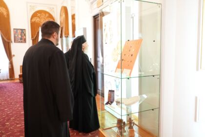 Vernisajul expoziției „Inscripții creștine în emisiuni monetare (sec. IV – XXI)“ – fotografia 22