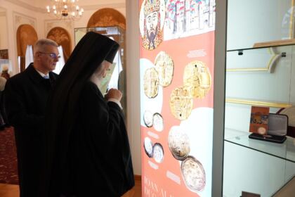 Vernisajul expoziției „Inscripții creștine în emisiuni monetare (sec. IV – XXI)“ – fotografia 24