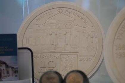 Vernisajul expoziției „Inscripții creștine în emisiuni monetare (sec. IV – XXI)“ – fotografia 42
