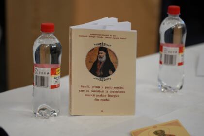 Simpozion interseminarial şi expoziţie la Muzeul eparhial din Galaţi – fotografia 11
