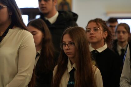 Simpozion interseminarial şi expoziţie la Muzeul eparhial din Galaţi – fotografia 14