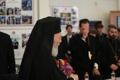 Simpozion interseminarial şi expoziţie la Muzeul eparhial din Galaţi – fotografia 18