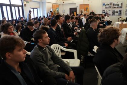 Simpozion interseminarial şi expoziţie la Muzeul eparhial din Galaţi – fotografia 36