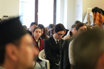 Simpozion interseminarial şi expoziţie la Muzeul eparhial din Galaţi – fotografia 40