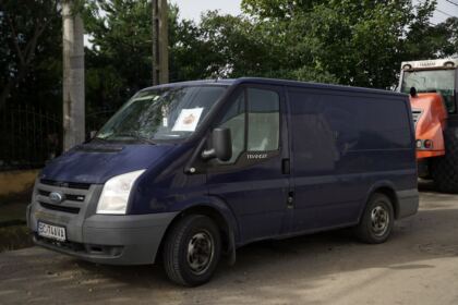 Arhiepiscopia Romanului şi Bacăului a trimis ajutoare în zona sinistrată – fotografia 5
