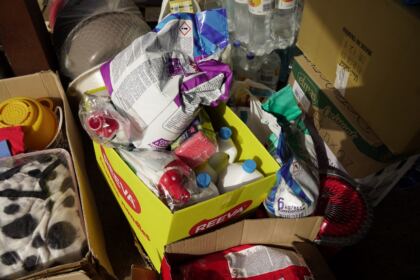 Arhiepiscopia Romanului şi Bacăului a trimis ajutoare în zona sinistrată – fotografia 37