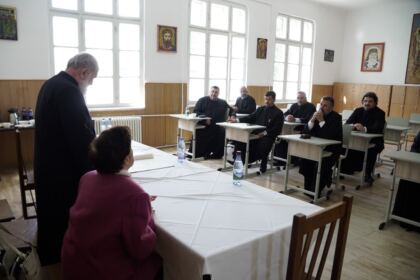 Revedere după trei decenii la Seminarul Teologic „Sf. Andrei“ din Galaţi – fotografia 78