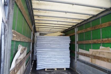 Două transporturi cu ajutoare umanitare pentru sinistraţii din judeţul Galaţi – fotografia 21