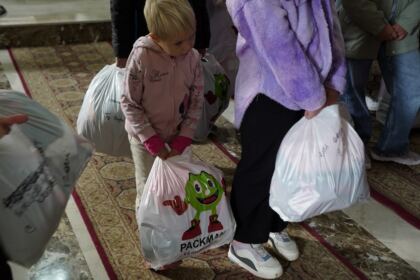 Programul eparhial pentru copiii sinistraţi continuă în Arhiepiscopia Dunării de Jos – fotografia 28
