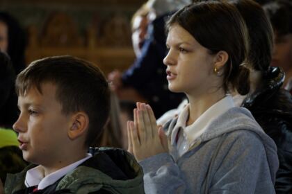 Programul eparhial pentru copiii sinistraţi continuă în Arhiepiscopia Dunării de Jos – fotografia 40