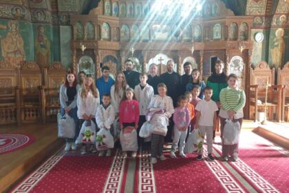 Programul eparhial pentru copiii sinistraţi continuă în Arhiepiscopia Dunării de Jos – fotografia 56