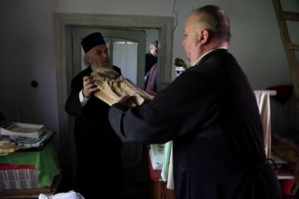 Lemne de fag oferite sinistraţilor din judeţul Galaţi – fotografia 42