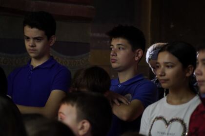 Articole vestimentare noi pentru familiile sinistrate din judeţul Galaţi – fotografia 41