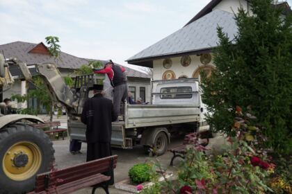 Un nou transport cu sobe a ajuns la sinitraţii din judeţul Galaţi – fotografia 19