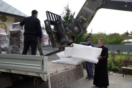 Un nou transport cu sobe a ajuns la sinitraţii din judeţul Galaţi – fotografia 29