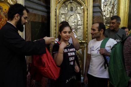 Arhiepiscopia Dunării de Jos continuă sprijinirea elevilor cu ghiozdane şi rechizite şcolare – fotografia 16