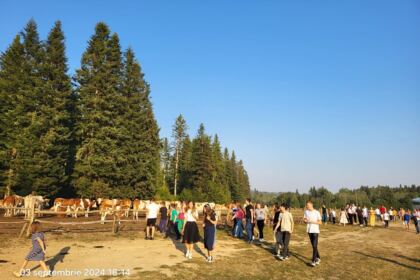 Pelerinaj la mănăstirile din zona Neamțului pentru 50 de copii din comuna Matca – fotografia 16