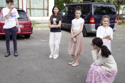 Activităţi cu tinerii la Aşezământul „Sf. M. Mc. Pantelimon“ – Lacu Sărat – fotografia 26