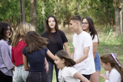 Activităţi cu tinerii la Aşezământul „Sf. M. Mc. Pantelimon“ – Lacu Sărat – fotografia 39