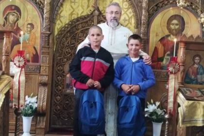 Daruri pentru 40 de copii la început de an şcolar în parohiile Piscu II şi Izvoarele – fotografia 5