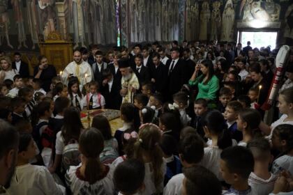 Seminarul Teologic gălăţean şi-a deschis porţile pentru un nou an şcolar – fotografia 6