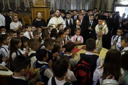 Seminarul Teologic gălăţean şi-a deschis porţile pentru un nou an şcolar – fotografia 7