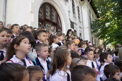 Seminarul Teologic gălăţean şi-a deschis porţile pentru un nou an şcolar – fotografia 18