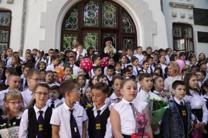 Seminarul Teologic gălăţean şi-a deschis porţile pentru un nou an şcolar – fotografia 20