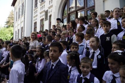 Seminarul Teologic gălăţean şi-a deschis porţile pentru un nou an şcolar – fotografia 22