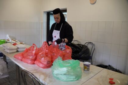 Rugăciune şi solidaritate frăţească în vreme de grea încercare – fotografia 25