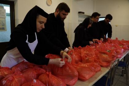 Rugăciune şi solidaritate frăţească în vreme de grea încercare – fotografia 36