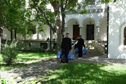 Rugăciune şi solidaritate frăţească în vreme de grea încercare – fotografia 42