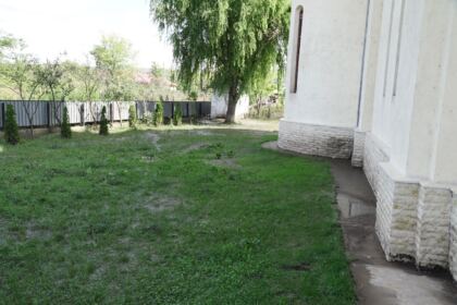 În Arhiepiscopia Dunării de Jos continuă ajutorarea sinistraţilor – fotografia 48