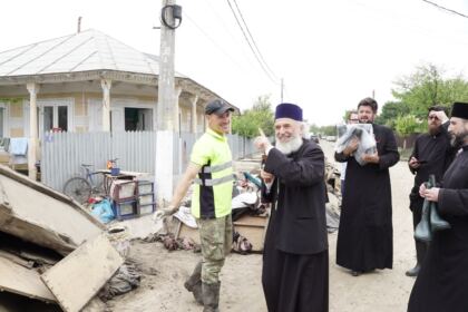 Solidaritate creştină susţinută constant pentru ajutorarea sinistraţilor – fotografia 27