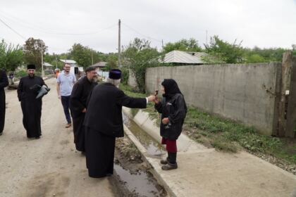 Solidaritate creştină susţinută constant pentru ajutorarea sinistraţilor – fotografia 28