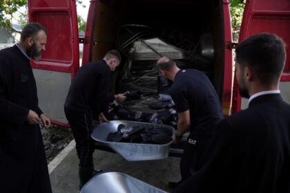 Programe şi acţiuni susţinute cu mare implicare de Biserică pentru ajutorarea sinistraţilor – fotografia 7
